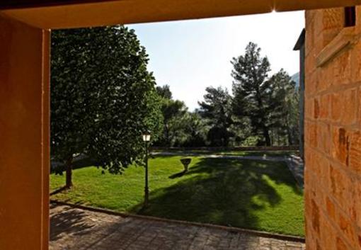 фото отеля Hotel Hospederia de Leyre