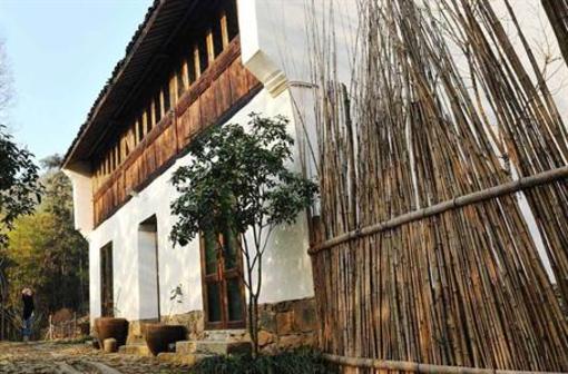 фото отеля Naked Retreats Huzhou