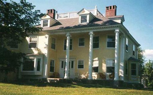 фото отеля Governor's House Hyde Park (Vermont)