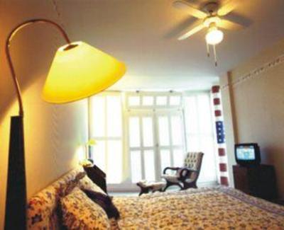 фото отеля Greys Hotel Lohme