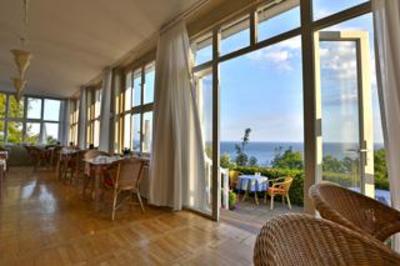 фото отеля Greys Hotel Lohme