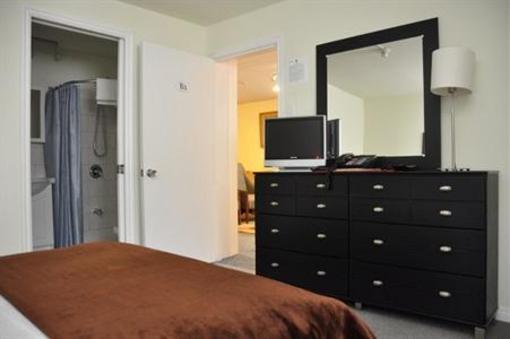 фото отеля Black Rooster Guesthouse