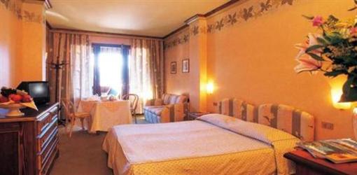 фото отеля Hotel Club Relasi Des Alpes