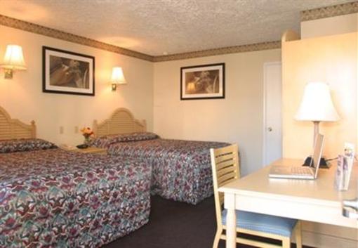 фото отеля Knights Inn Trevose