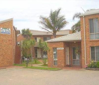 фото отеля Fronds Holiday Apartments Merimbula