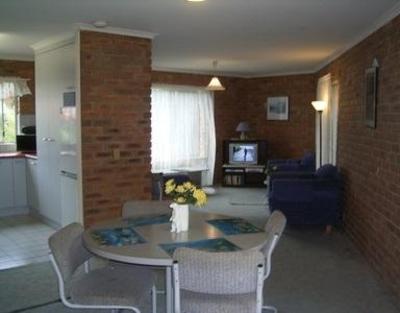 фото отеля Fronds Holiday Apartments Merimbula