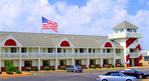 фото отеля AmericInn Winona
