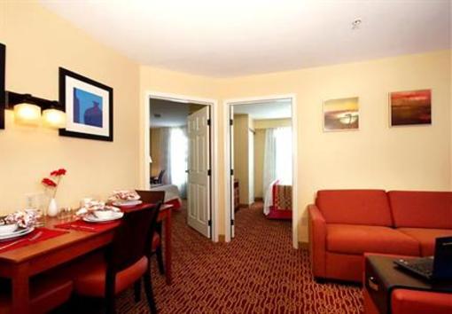 фото отеля TownePlace Suites Springfield