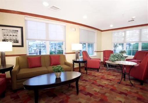 фото отеля TownePlace Suites Springfield