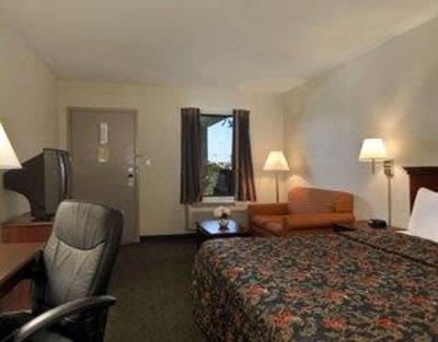 фото отеля Days Inn-Raleigh-Glenwood Crabtree