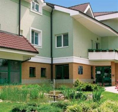 фото отеля Hotel Aquarelax Senec