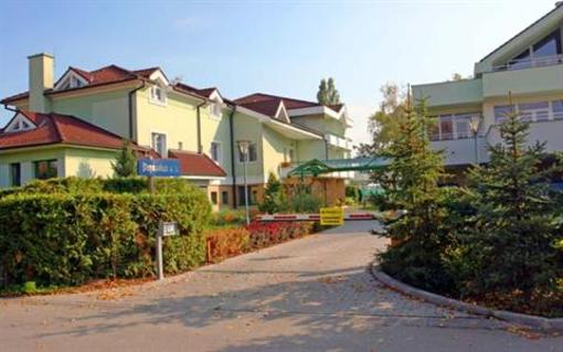 фото отеля Hotel Aquarelax Senec