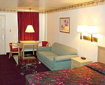 фото отеля Super 8 Fredericksburg