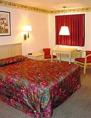фото отеля Super 8 Fredericksburg