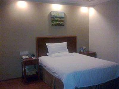 фото отеля GreenTree Inn Haian Bus Station Express Nantong