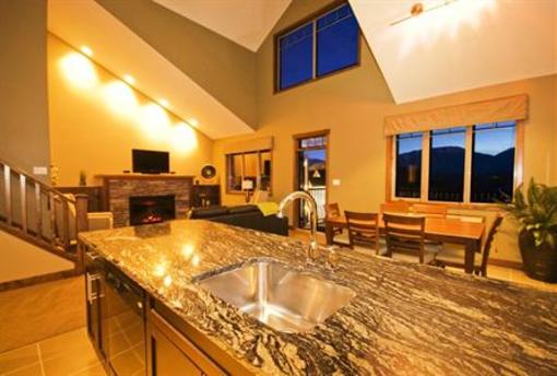 фото отеля Bighorn Meadows Resort