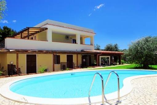 фото отеля Agriturismo Parco dei Limoni Peschici