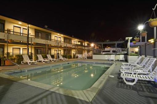фото отеля Best Western Airport Inn