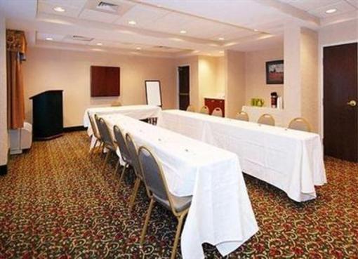 фото отеля Comfort Suites Concord (North Carolina)