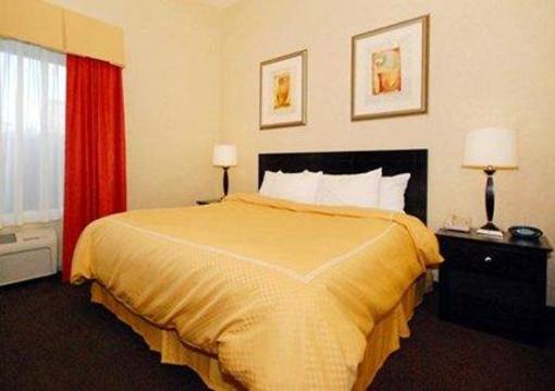 фото отеля Quality Suites Kenosha