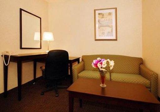 фото отеля Quality Suites Kenosha