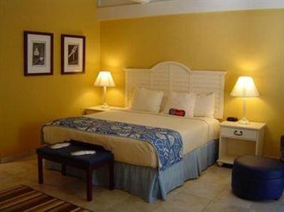 фото отеля BEST WESTERN PLUS Yacht Harbor Inn