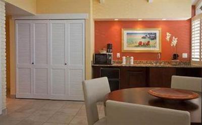 фото отеля BEST WESTERN PLUS Yacht Harbor Inn