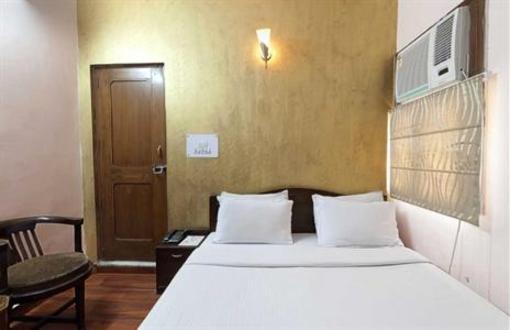 фото отеля Hotel Pitrashish Premium