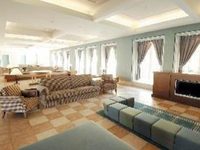 Palm & Fountain Terrace Hotel