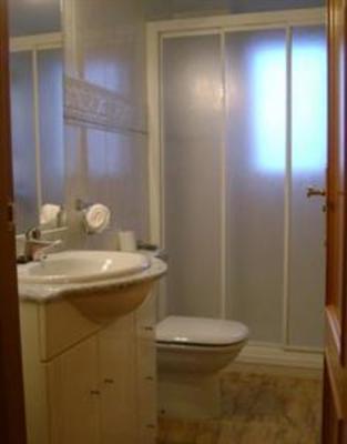 фото отеля Hostal Pirineos Ainsa