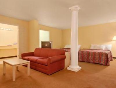 фото отеля Americas Best Value Inn Evansville East