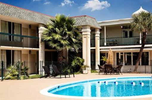 фото отеля Carmel Inn & Suites Thibodaux