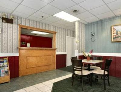 фото отеля Travelodge Bangor