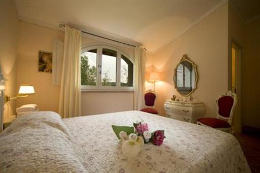 фото отеля Borgo della Meliana Hotel Gambassi