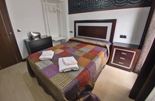 фото отеля Apartamentos Fuente Redonda