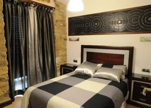 фото отеля Apartamentos Fuente Redonda