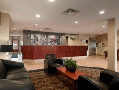 фото отеля Super 8 Motel South Edmonton