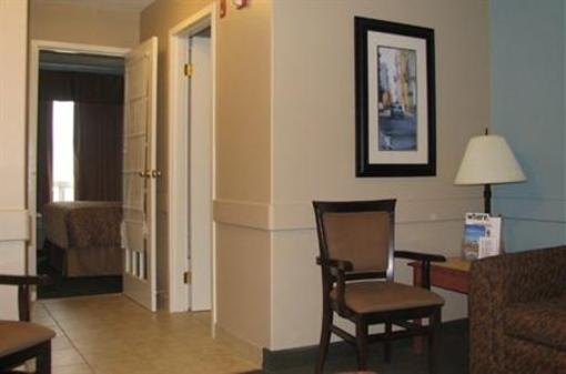фото отеля Super 8 Motel South Edmonton
