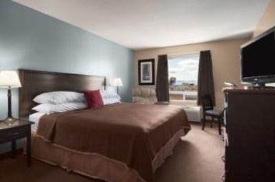 фото отеля Super 8 Motel South Edmonton