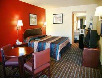 фото отеля Super 8 North Little Rock McCain