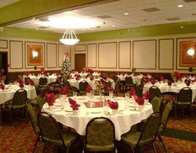 фото отеля Holiday Inn Perrysburg - French Quarter