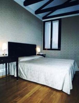фото отеля Hotel Trieste Venice