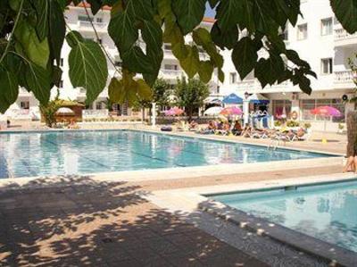 фото отеля Apartamentos Europa Blanes