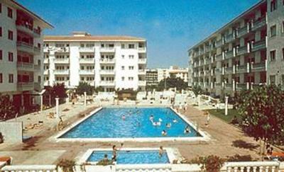 фото отеля Apartamentos Europa Blanes