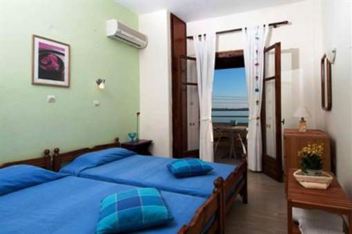 фото отеля Captain's Apartments Barbati