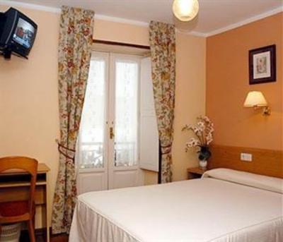 фото отеля Hostal Anosa Casa