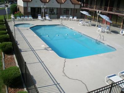 фото отеля Econo Lodge Airport Fletcher