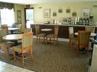 фото отеля Econo Lodge Airport Fletcher