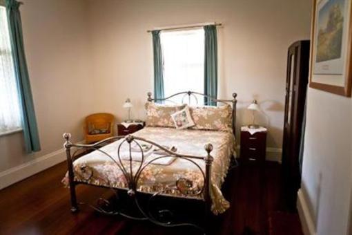 фото отеля My Place Colonial Accommodation