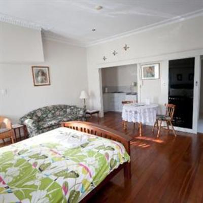 фото отеля My Place Colonial Accommodation